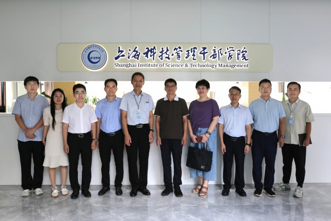 1790063234150645.jpg 合影.jpg